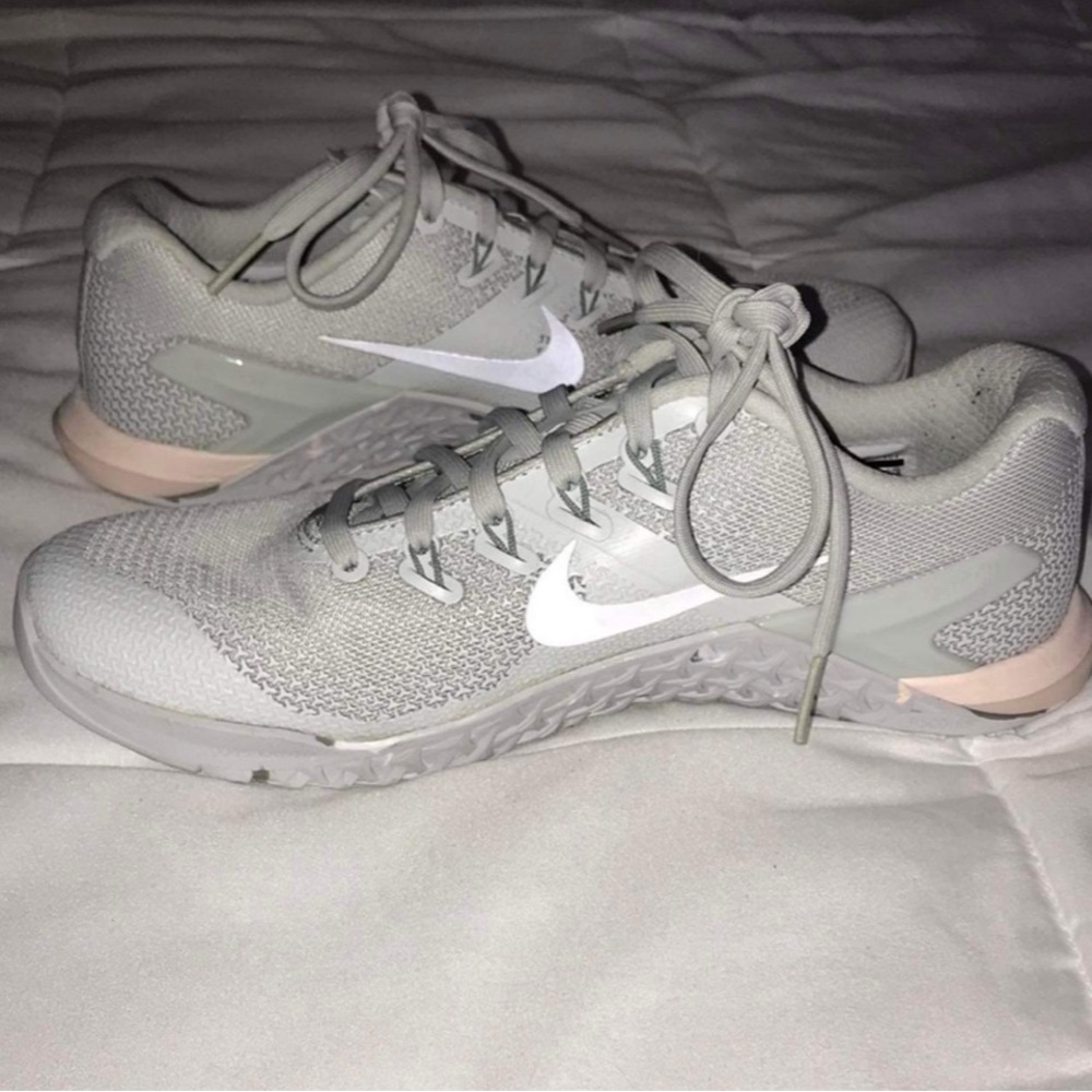 Nike Light Sage Green Metcom Training Shoes, 7.5